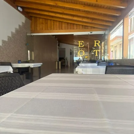 酒店 Eren Çeşme